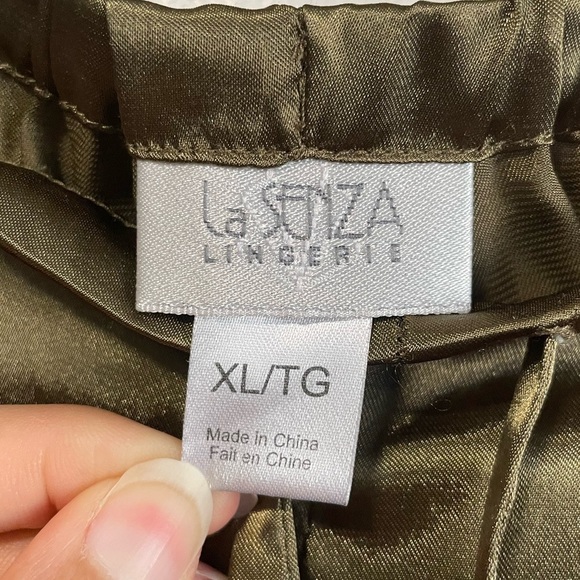 La Senza Olive Green Cargo Style Silky  Wide Leg Pants w Adjustable Leg Openings - Picture 9 of 12